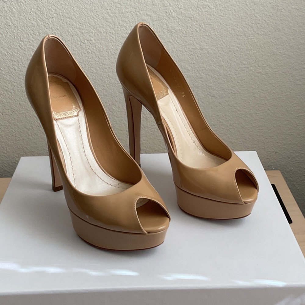 Dior Women's Beige Heels - Picture 4 of 14